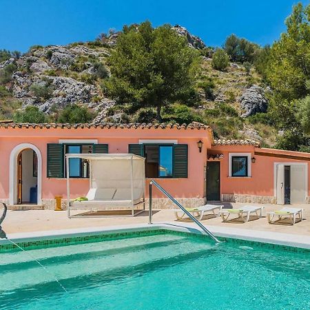 Villa With Private Mountain Ideal Runners Trailers Near Beach Approx 5 Min Walking Beach,Property Belong Puerto Pollensa Villas And Apartments Exterior foto